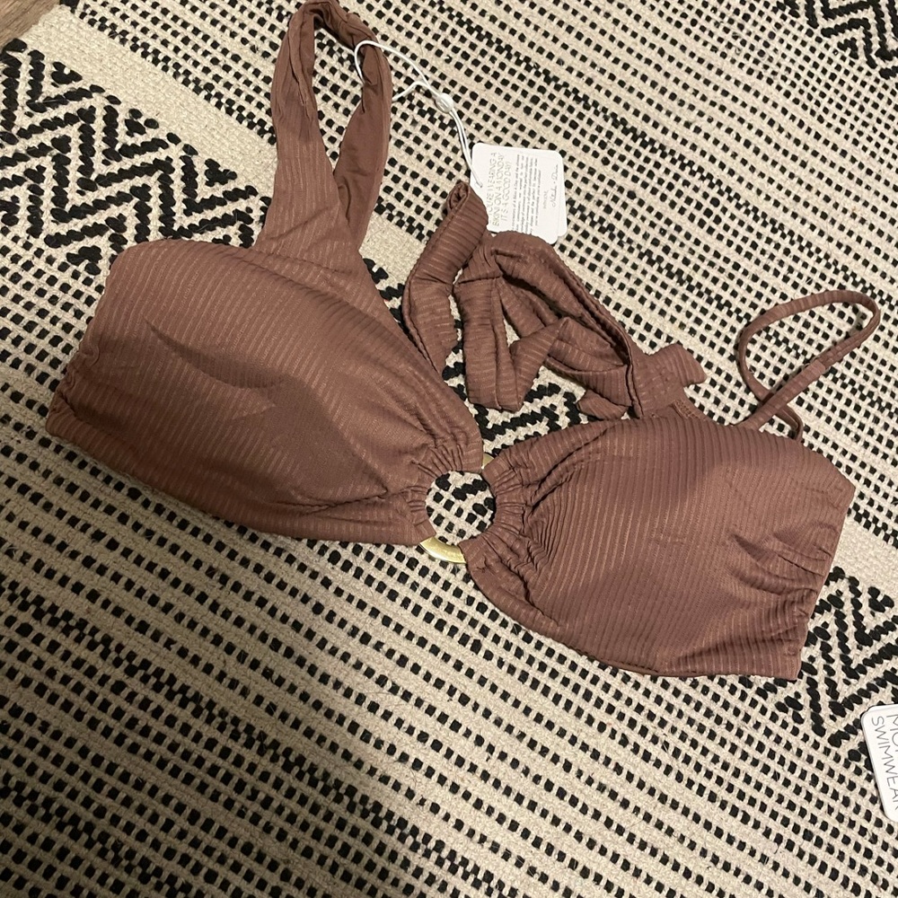 Monday swimwear Antigua top size L caramel rib top!